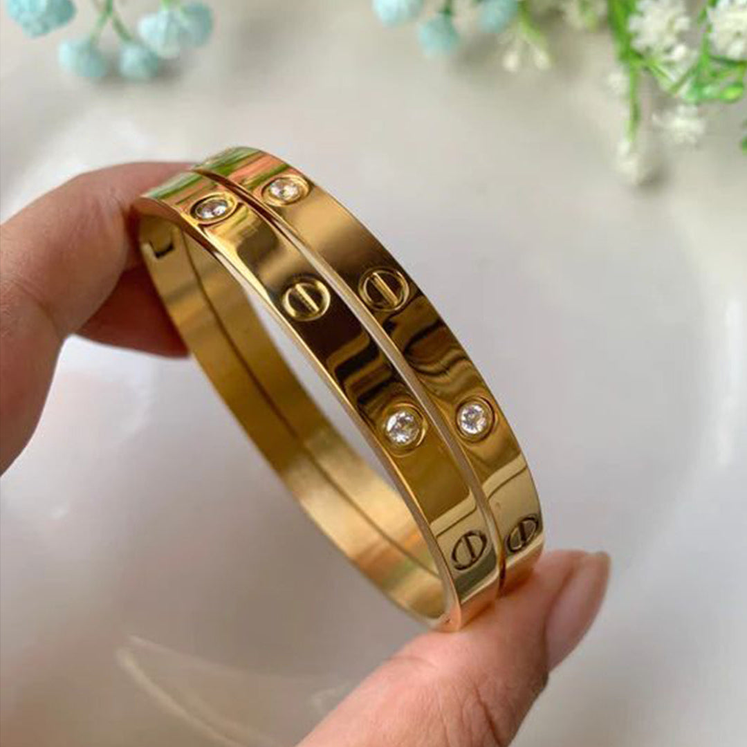 Cartier Pear Love Bangle 🖤